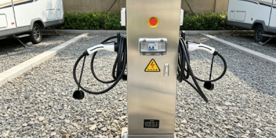 新能源充電 + 供水一體化，極亞智能水電樁成房車營地升級新標(biāo)配